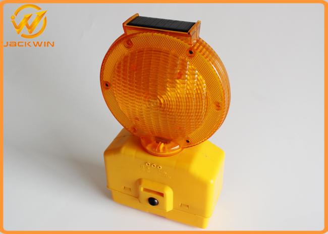 Construction Site Traffic Safety Equipment PC LED Solar Traffic Barricade Light Waterproof