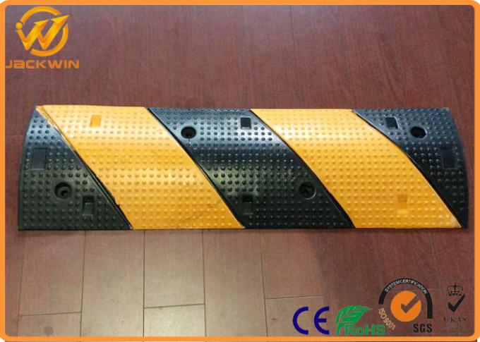 Parking Lots Yellow / Black Rubber Speed Bump Car Safety Road Concrete Speed Bumps